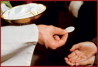 Celebrando l'Eucaristia la Chiesa educa il Popolo di Dio